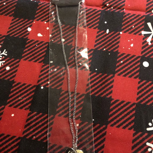 🍒5/$25🍒Saints necklace - Picture 2 of 3